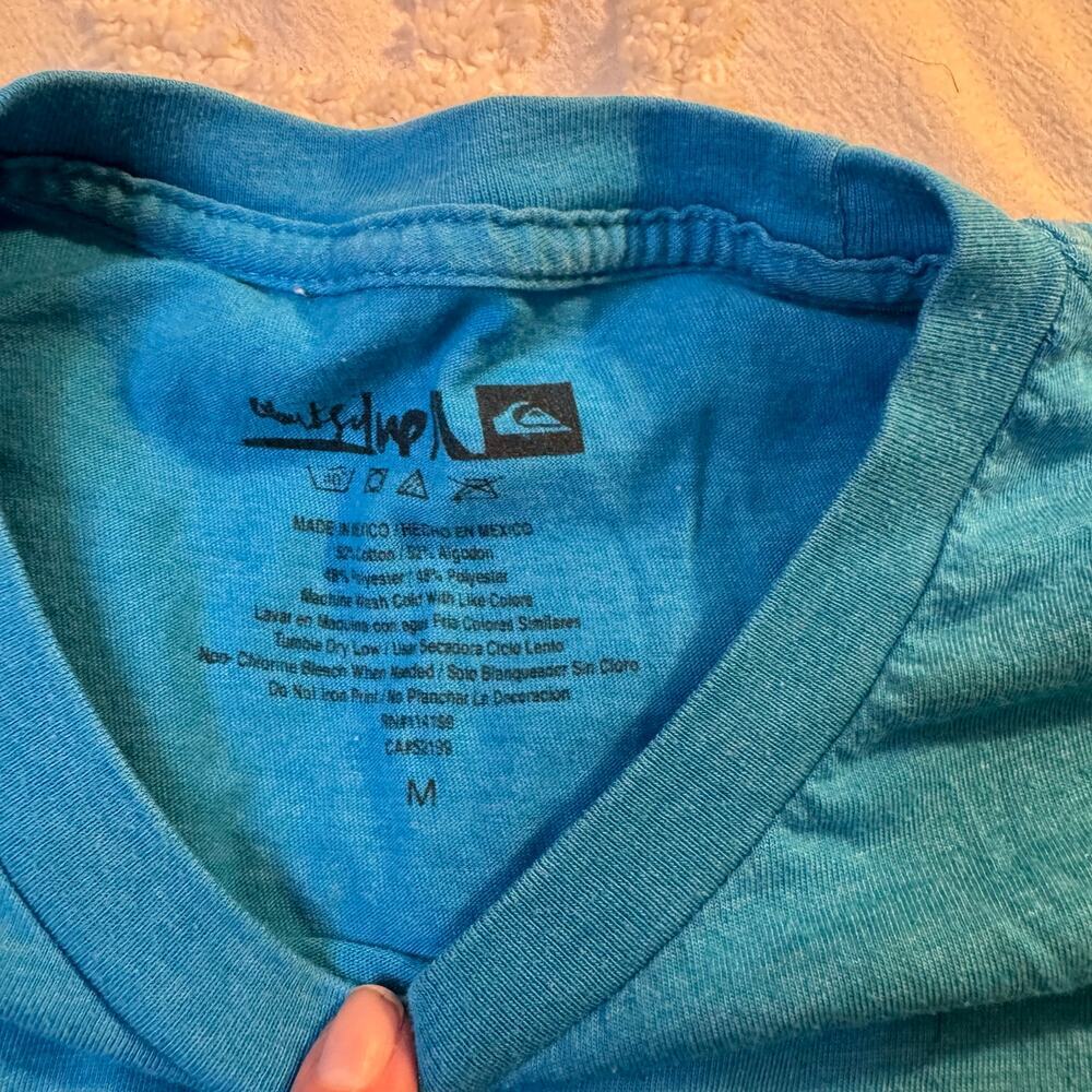 Quiksilver Youth Blue Graphic Tee Shirt Size M – Great Pre-Owned Condition - Picture 2 of 7